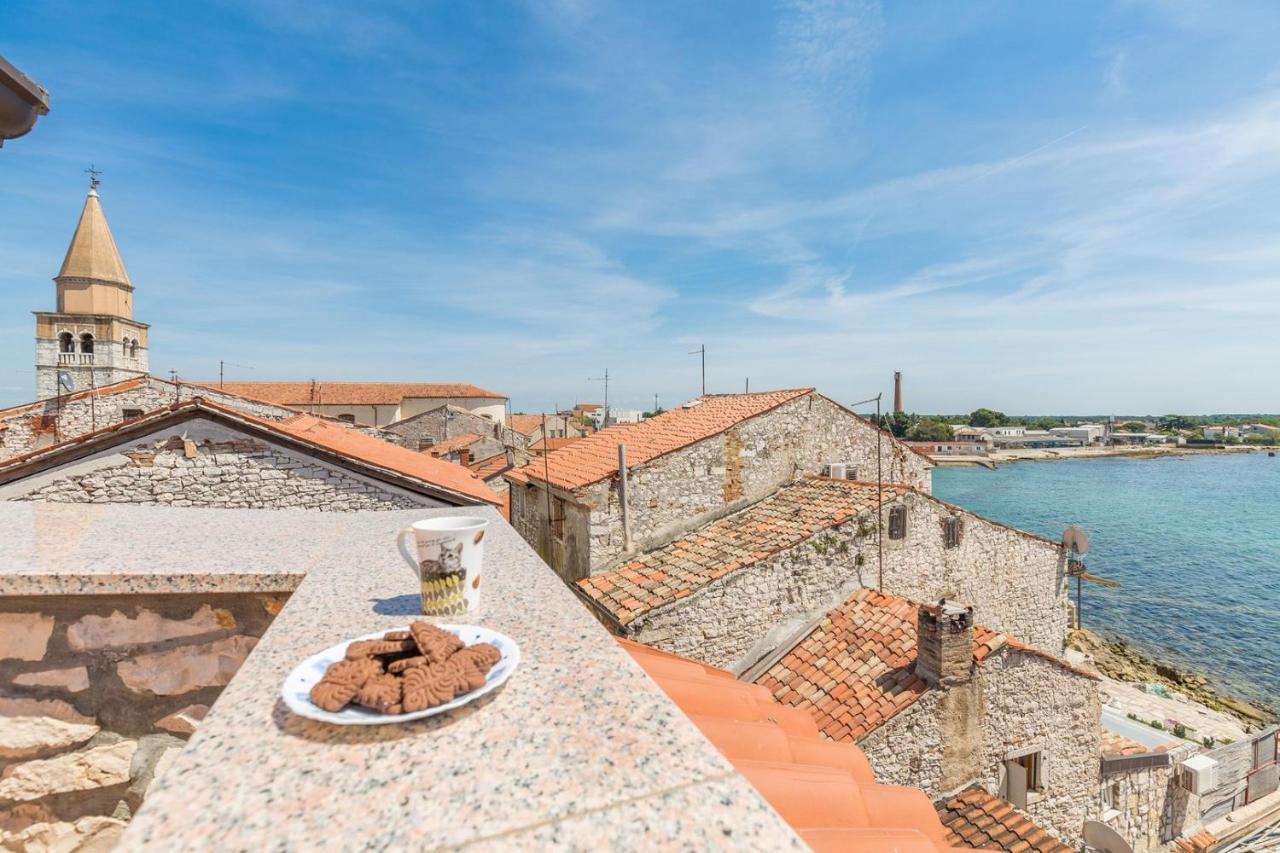 Old Town Apartments In Умаг Экстерьер фото
